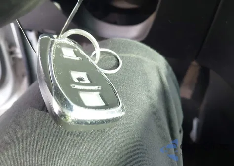 2019 Chevrolet Equinox Ls z USA, uszkodzony, nr VIN 3GNAXHEV7KS636629